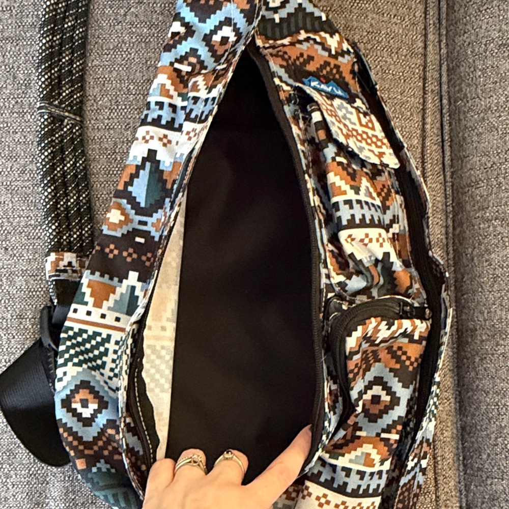 KAVU Rope Sling Bag - Picture 3 of 4